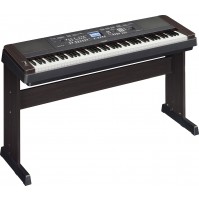 Yamaha DGX-650 B klavir s spremljavami