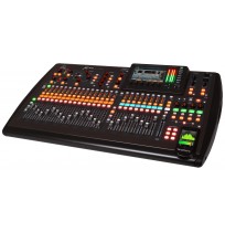 BEHRINGER X32 digitalna mešalna miza