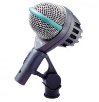 AKG D112 dinamični instrumentalni mikrofon 